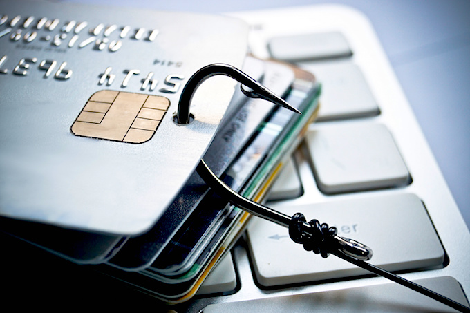 9-shocking-ways-thieves-steal-your-debit-credit-card-numbers